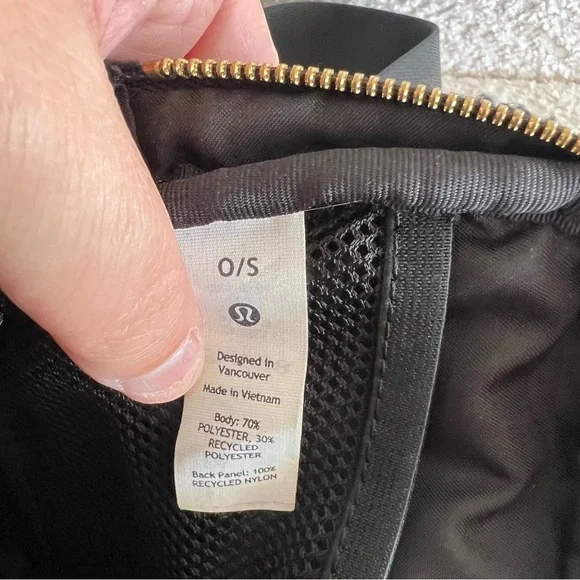 Lululemon Everywhere Fleece Black Belt‎ Bag Gold Hardware Purse